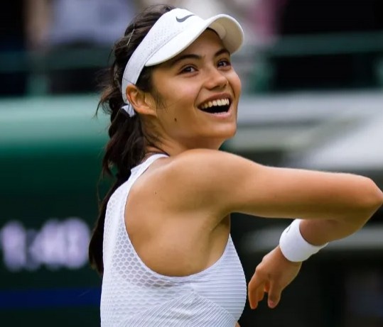 多名球员的 多名球员的